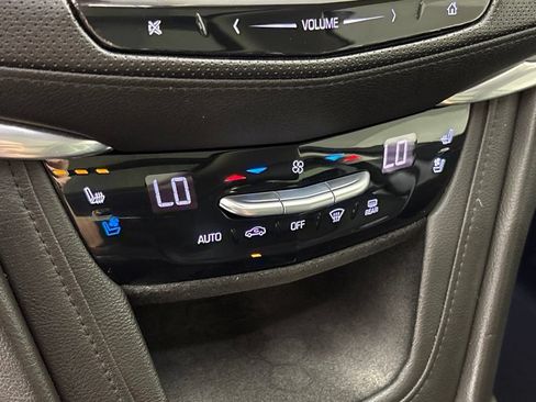 Used 2018 Cadillac XT5 Premium Luxury FWD image 47