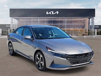 Used 2023 Hyundai Elantra Limited