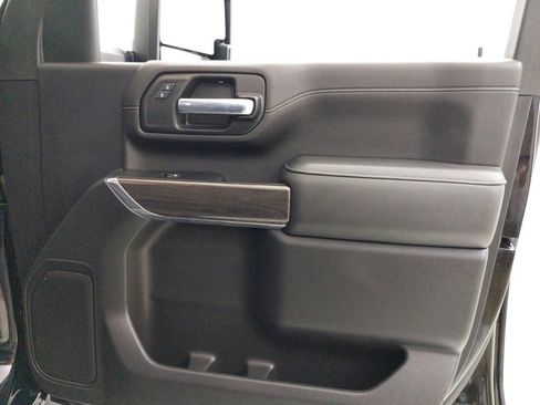 Used 2022 Chevrolet Silverado 2500 LTZ w/ LTZ Plus Package AWD/4WD image 28