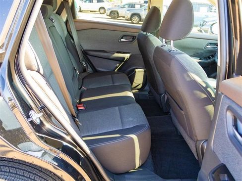 Used 2023 Nissan Rogue SV FWD image 13