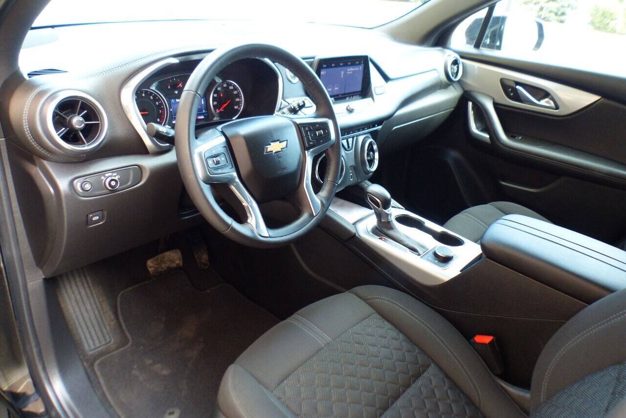 Used 2020 Chevrolet Blazer LT FWD image 34