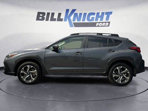 Used 2024 Subaru Crosstrek 2.0i Premium AWD/4WD image 2