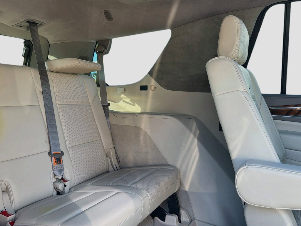 Used 2023 Cadillac Escalade Sport Platinum w/ LPO, ONYX Package RWD image 30