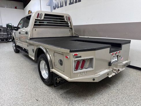 Used 2017 Ford F350 XLT w/ XLT Value Package image 7