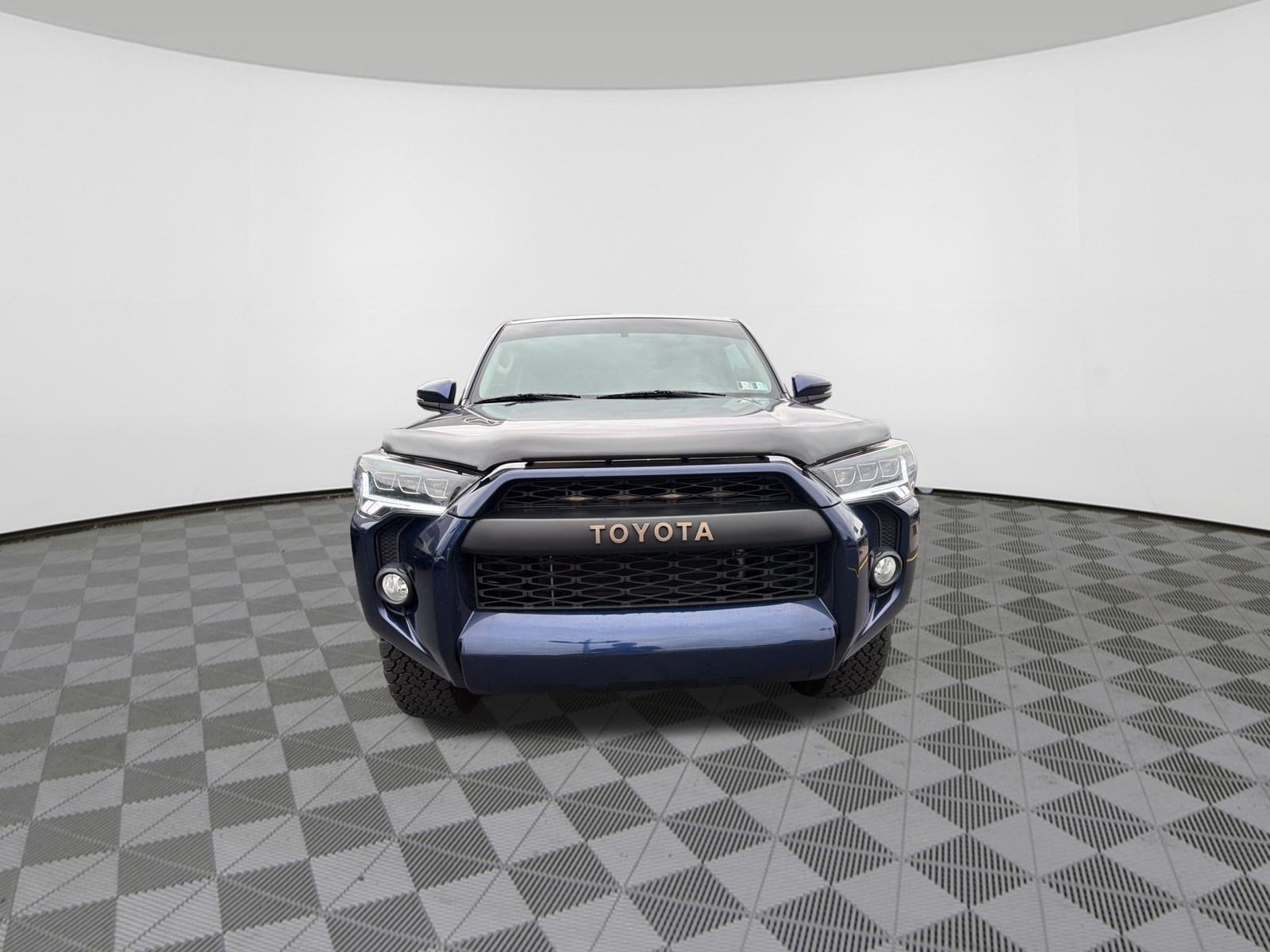 Used 2014 Toyota 4Runner SR5 Premium AWD/4WD image 2