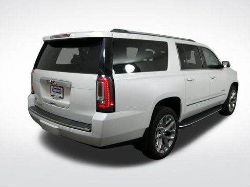Used 2017 GMC Yukon XL Denali w/ Open Road Package AWD/4WD image 3