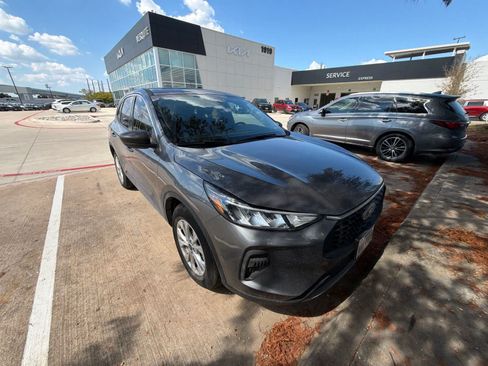 Used 2024 Ford Escape Active FWD image 2
