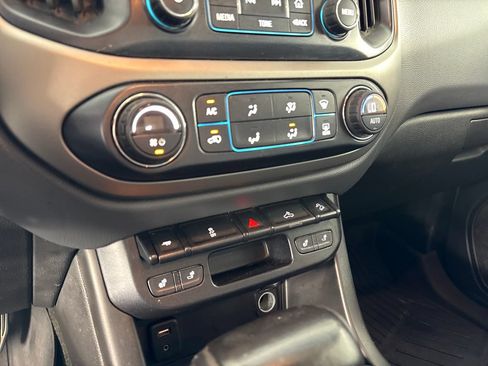 Used 2015 Chevrolet Colorado Z71 AWD/4WD image 58