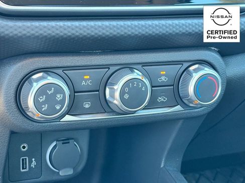 Certified 2025 Nissan Kicks Play S image 24
