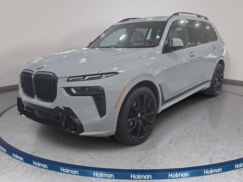 Certified 2024 BMW X7 xDrive40i w/ M Sport Package AWD/4WD image 1