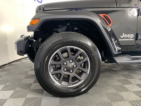 Used 2020 Jeep Gladiator Overland AWD/4WD image 8