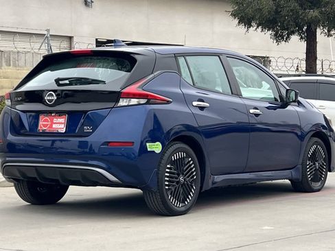 Used 2023 Nissan Leaf SV Plus image 3