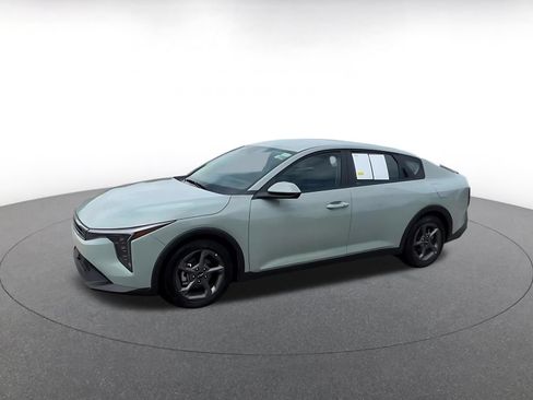 Used 2025 Kia K4 FWD image 7