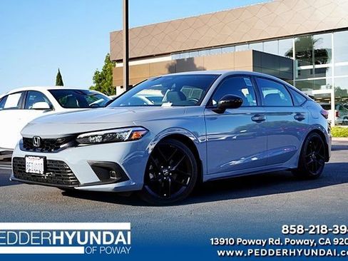 Used 2023 Honda Civic Sport image 1