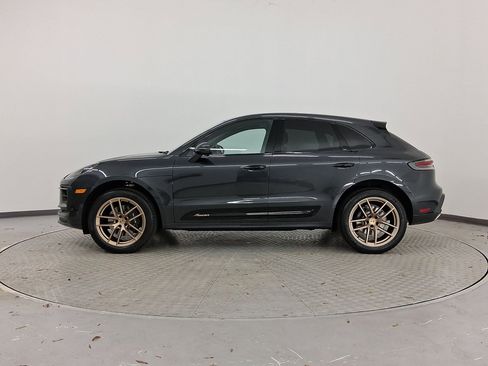 New 2026 Porsche Macan image 2