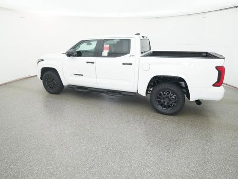 New 2026 Toyota Tundra SR5 AWD/4WD image 7