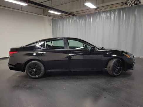 Used 2022 Nissan Altima 2.5 S image 9