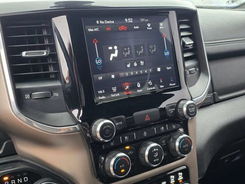 Used 2019 RAM 1500 Laramie w/ Sport Appearance Package AWD/4WD image 21