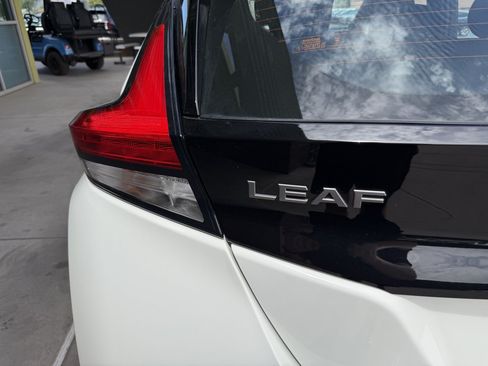 Used 2025 Nissan Leaf S FWD image 14