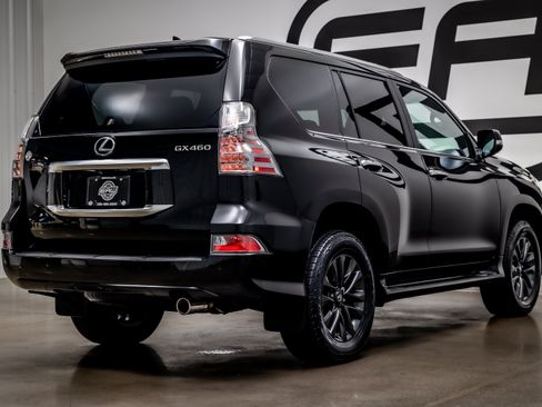 Used 2023 Lexus GX 460 Premium w/ Premium Package AWD/4WD image 32