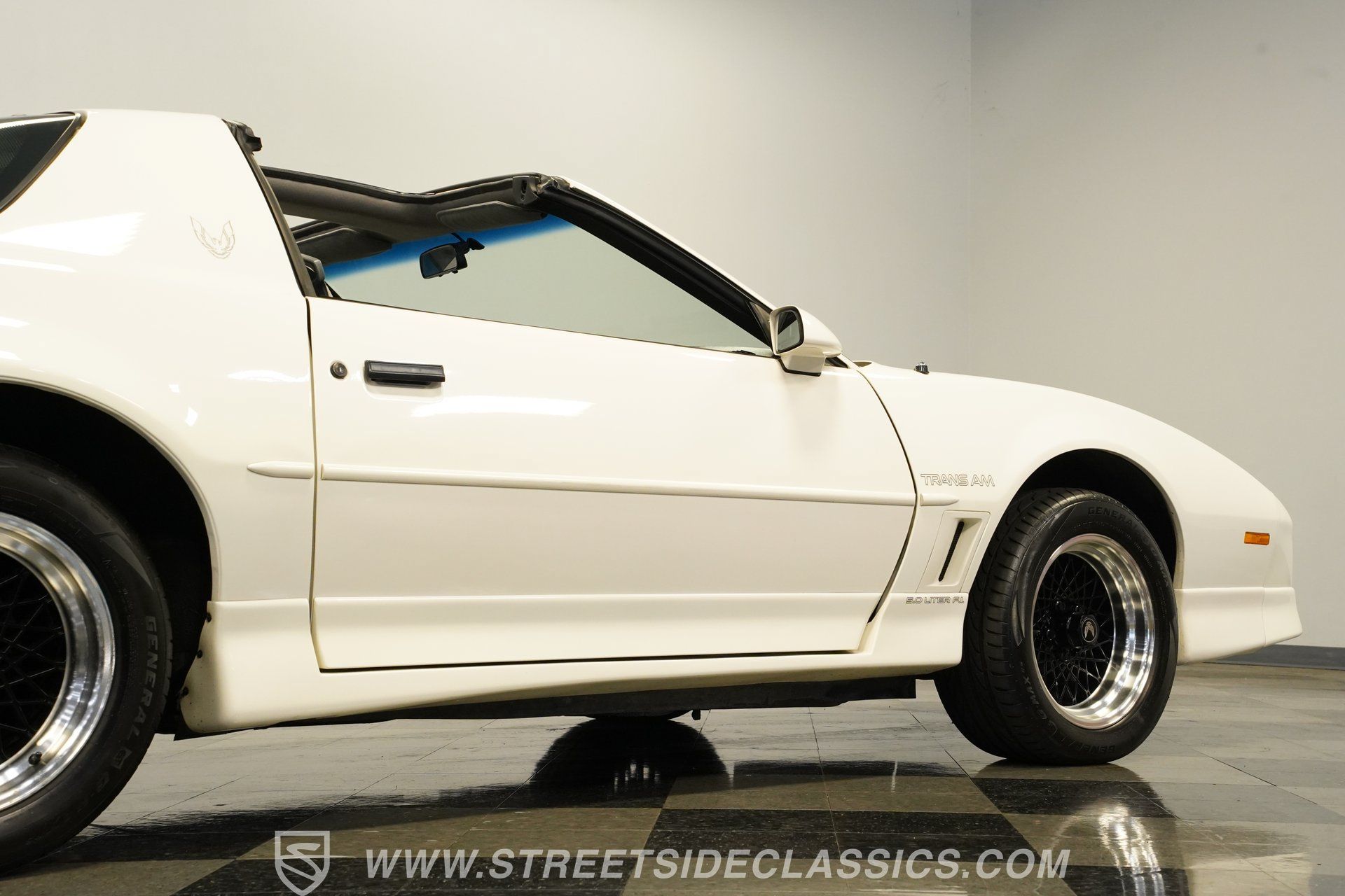 Used 1989 Pontiac Firebird Trans Am RWD image 29
