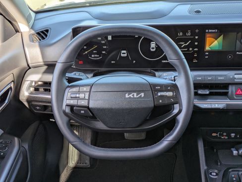 Certified 2025 Kia K4 EX image 20