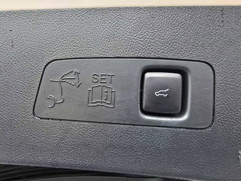 Used 2022 Lincoln Corsair Reserve w/ Equipment Group 201A image 37