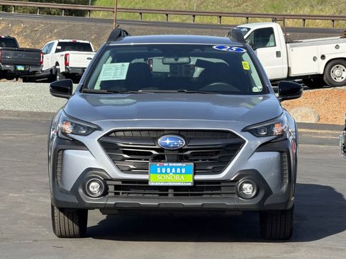 Certified 2025 Subaru Outback Premium image 8