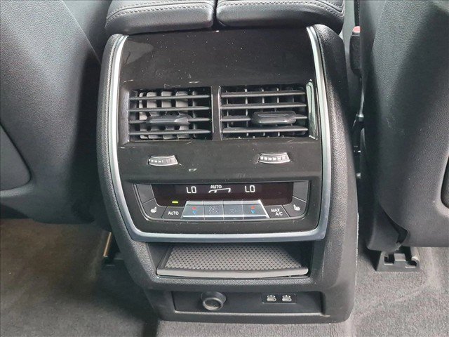 Used 2024 BMW X5 xDrive40i w/ Premium Package AWD/4WD image 18