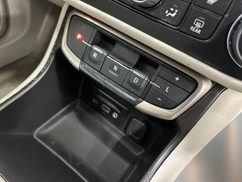 Used 2022 GMC Terrain Denali w/ Black Diamond Edition AWD/4WD image 20