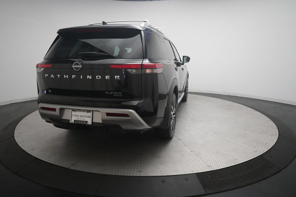 Used 2025 Nissan Pathfinder Platinum AWD/4WD image 13