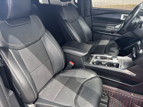 Used 2020 Ford Explorer ST w/ Premium Technology Package AWD/4WD image 39