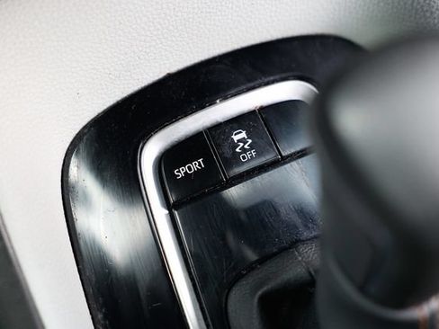 Used 2021 Toyota Corolla SE FWD image 42