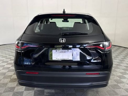 Used 2025 Honda HR-V LX image 6