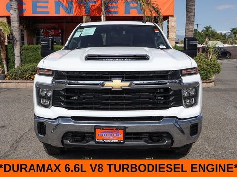 Used 2024 Chevrolet Silverado 2500 LT AWD/4WD image 3