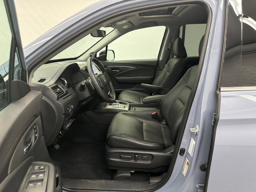 Used 2023 Honda Ridgeline RTL-E image 9