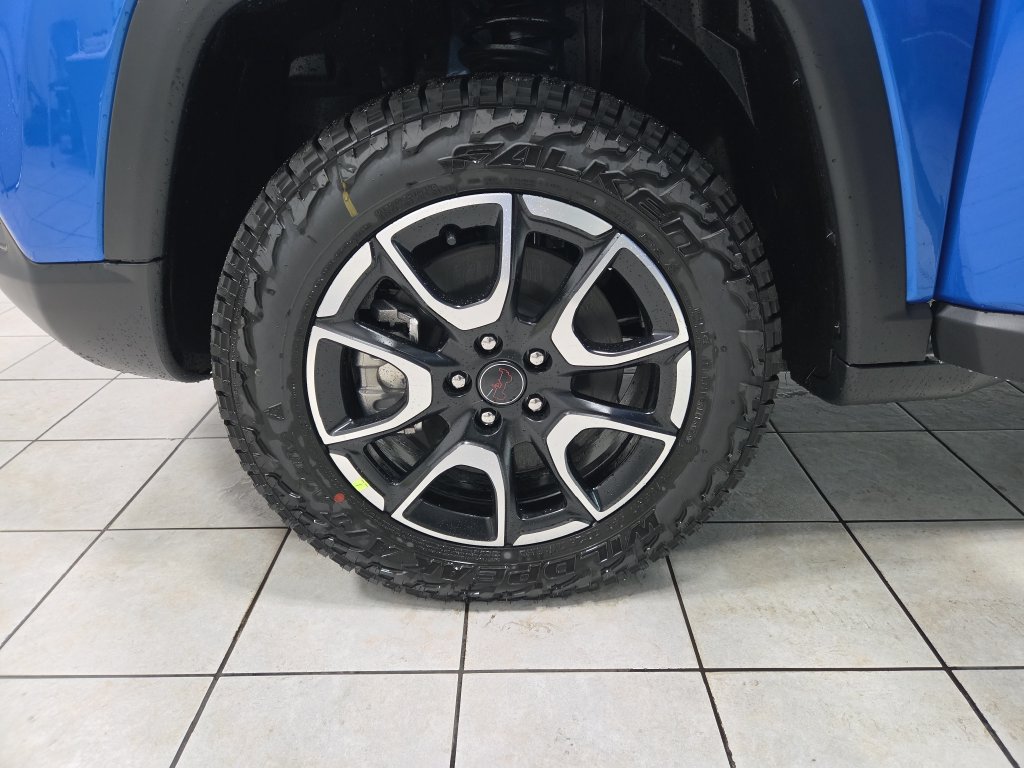 New 2026 Jeep Compass Trailhawk AWD/4WD image 31