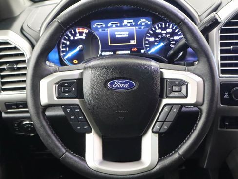 Used 2017 Ford F250 Lariat w/ Lariat Ultimate Package AWD/4WD image 14