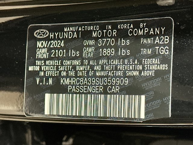 Used 2025 Hyundai Venue SEL FWD image 24