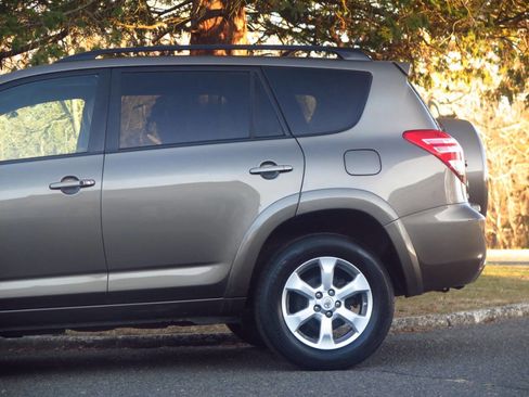 Used 2011 Toyota RAV4 Limited image 22