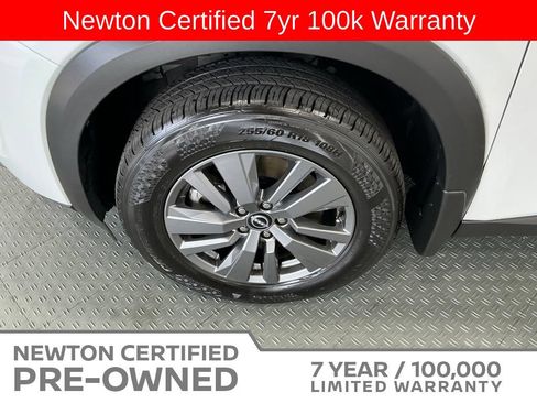 Used 2025 Nissan Pathfinder SV FWD image 45