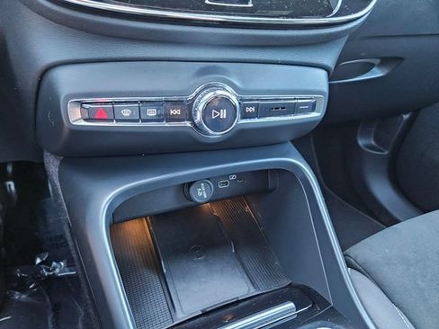 Certified 2023 Volvo C40 P8 Recharge Plus w/ Climate Package AWD/4WD image 25