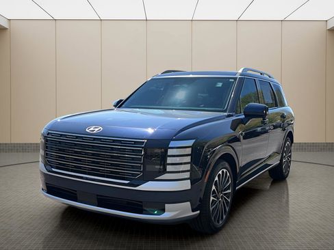 Used 2026 Hyundai Palisade Calligraphy image 1