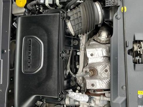 Used 2023 Jeep Compass Trailhawk image 27