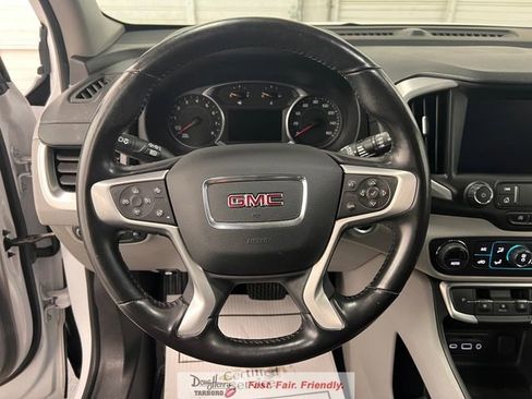 Used 2022 GMC Terrain SLT image 46