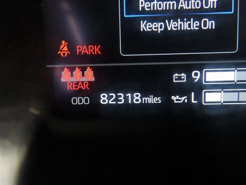 Used 2022 Toyota Tundra Platinum image 12