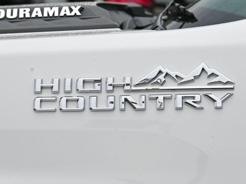 Used 2023 Chevrolet Silverado 2500 High Country w/ Z71 Off-Road Package image 41