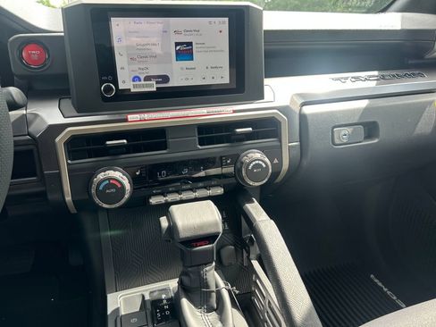 New 2026 Toyota Tacoma TRD Off-Road AWD/4WD image 11