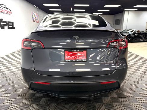 Used 2022 Tesla Model Y Performance AWD/4WD image 12