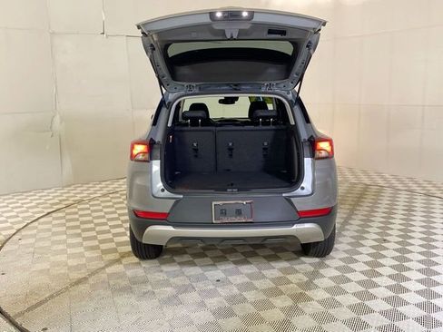 Used 2023 Chevrolet TrailBlazer LT FWD image 30